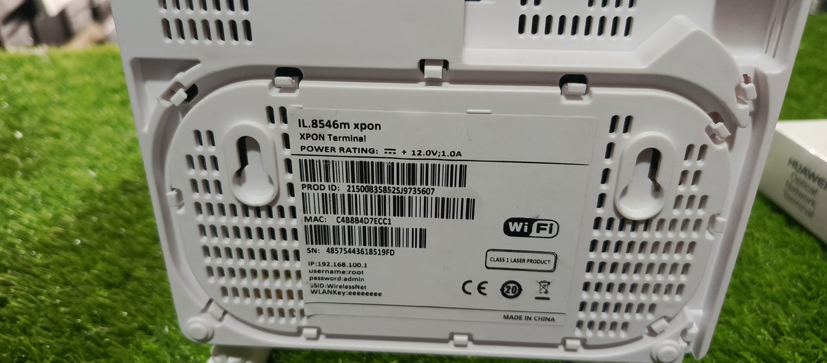 Huawei HG8546M XPON Fiber Optic Router Modem (GPON / EPON Auto-Matching, 1 GE + 3 FE + 1 POTS + 1 USB + Wi-Fi)